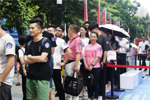 2019深圳國際珠寶展開幕， 免費專車人氣爆棚！