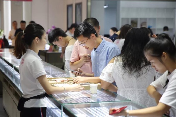 港福珠寶促銷|來領(lǐng)獎(jiǎng)啦！百萬豪禮說送就送~