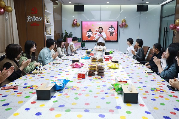 港福的壽星們——愿每一歲都奔走在熱愛(ài)里