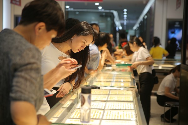 市場(chǎng)剛復(fù)蘇，珠寶店靠它來突破重圍
