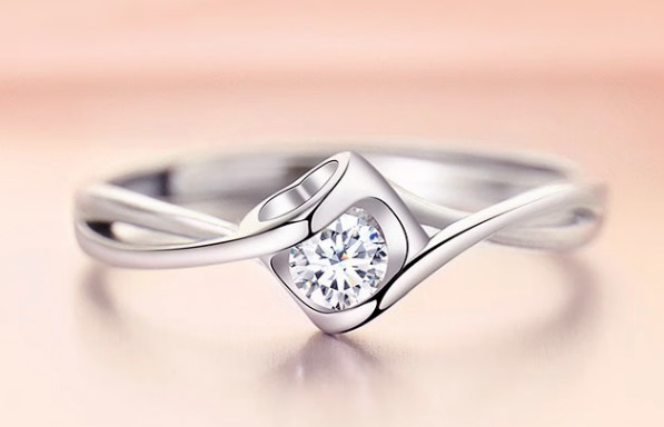 鉆戒回收一般是原價(jià)的多少？哪里回收更劃算？