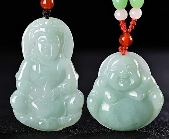 金絲玉和翡翠玉誰更好一點(diǎn)?哪個(gè)更具價(jià)值?