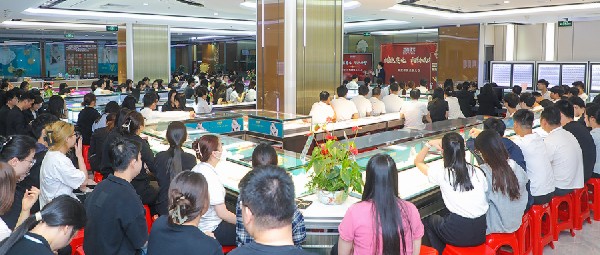 新勢(shì)奮發(fā) · 馳騁無(wú)疆丨港福珠寶2023年度評(píng)優(yōu)表彰大會(huì)圓滿舉辦！