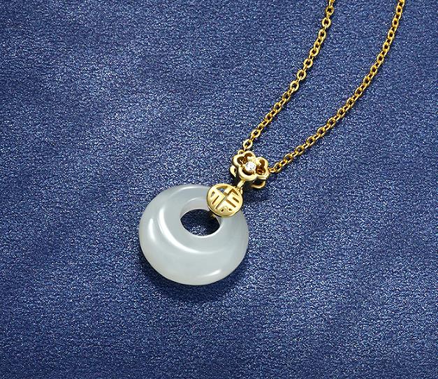 玉系列項(xiàng)鏈