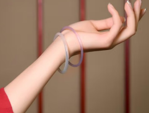 玉髓和翡翠哪個養(yǎng)人