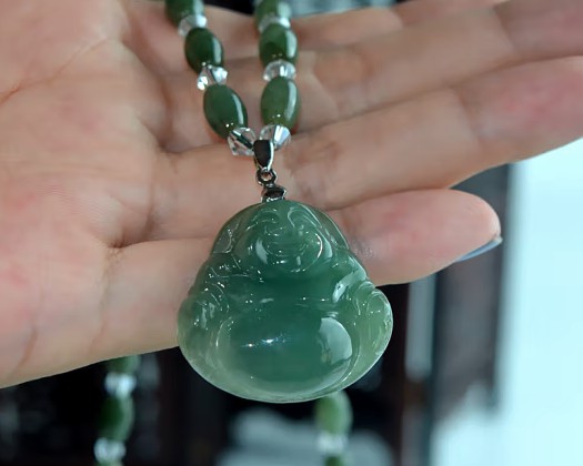 祖母綠翡翠價格多少