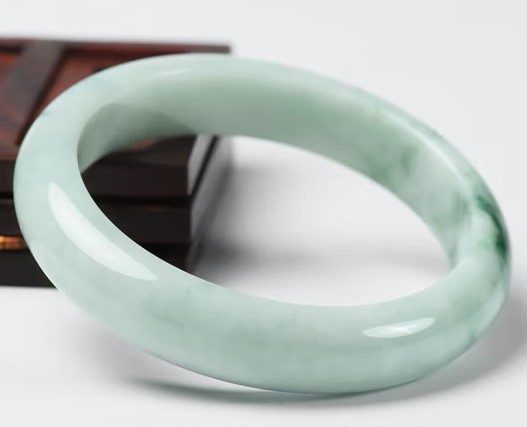 直播緬甸翡翠為啥賣的那么便宜