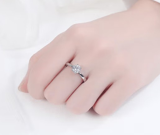 定制一克拉鉆戒多少錢(qián)