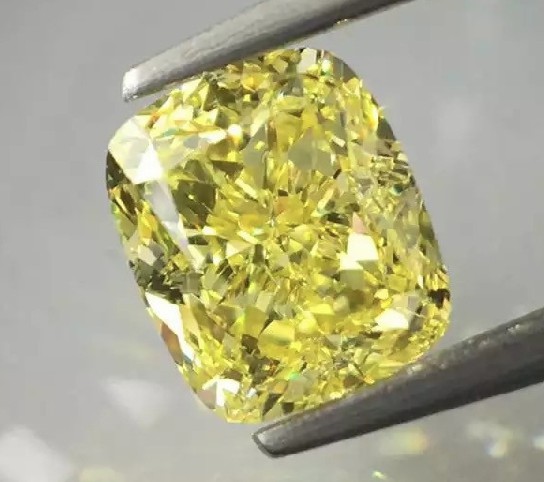 黃鉆石和鉆石哪個(gè)貴